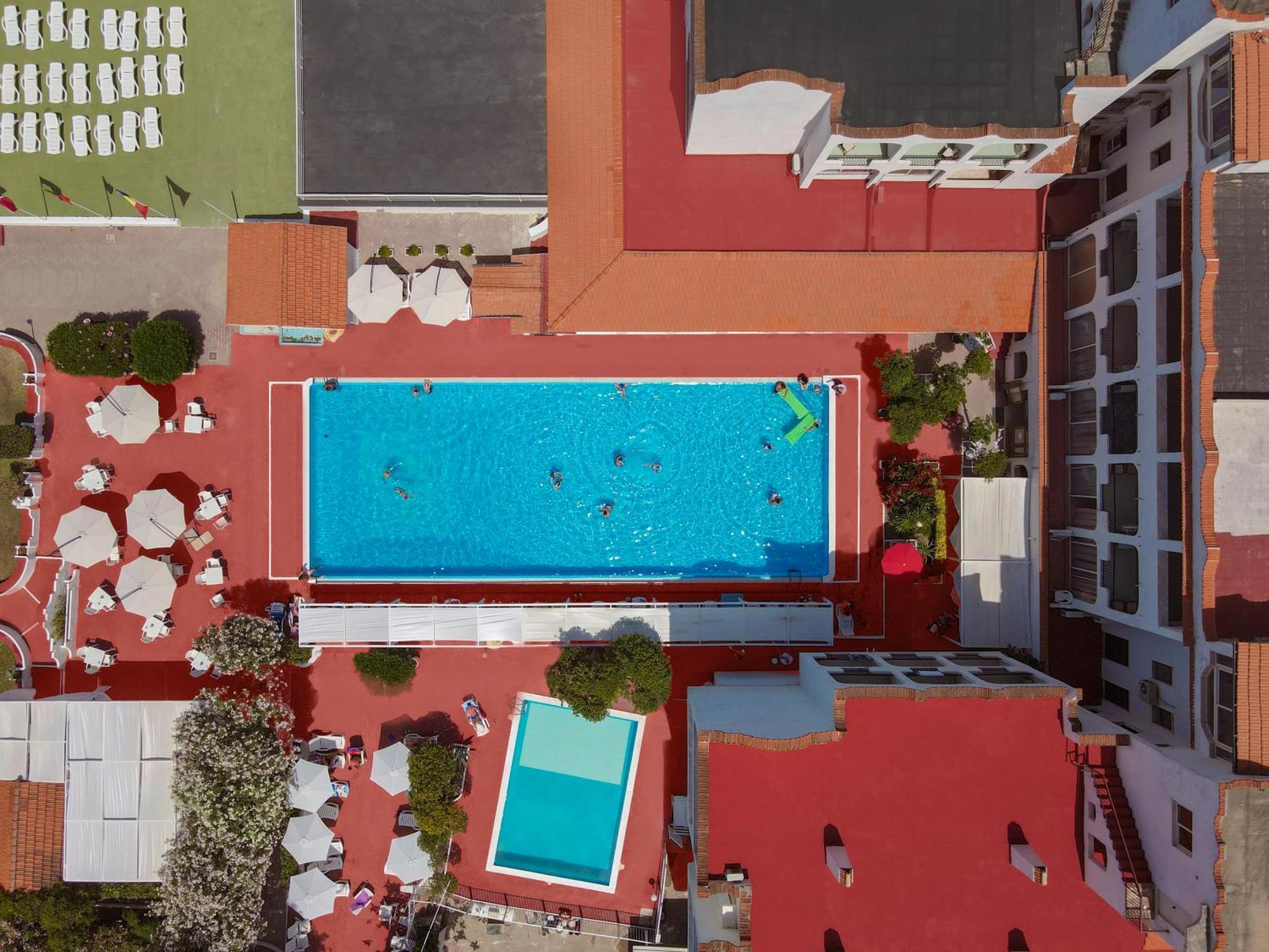 International Resort 蒙德拉戈内 外观 照片