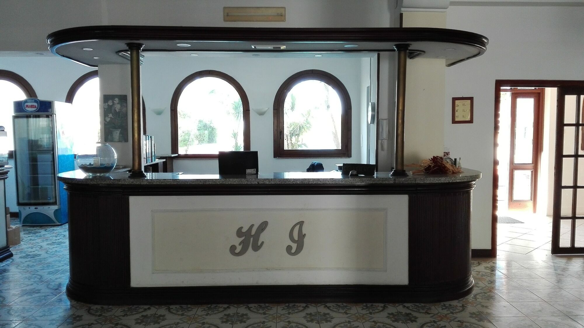 International Resort 蒙德拉戈内 外观 照片